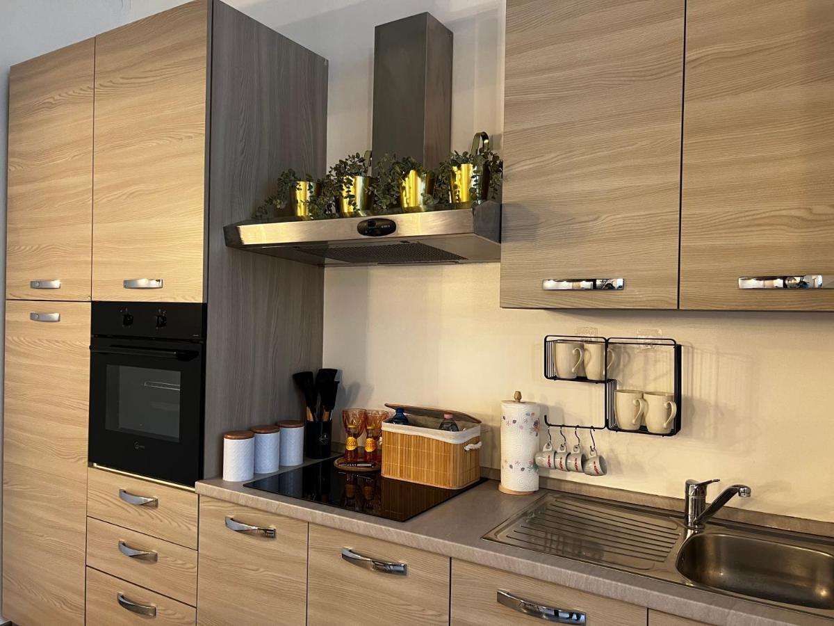 Regina In Porta Romana 2 - Sky Tv, Wifi E Breakfast Box * Mailand